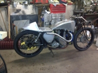 B31 Custom Board Track/Cafe Racer