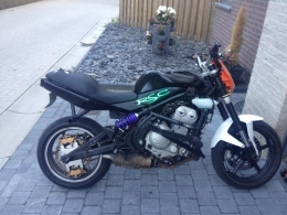 dis Mansion kage Kawasaki ER6 Stunt Motorcycle Build by Patient-zero