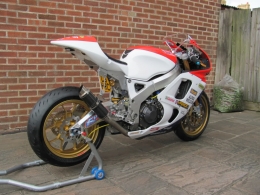 CBR900 Race Bike