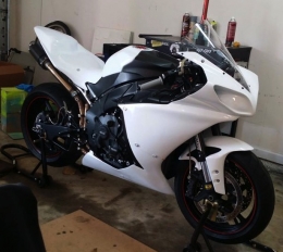 2013 R1 Racebike