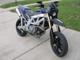 SV650