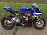 YZF-R1