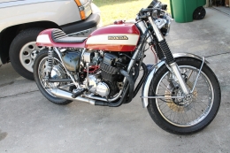 CB750