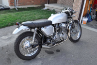 CB750