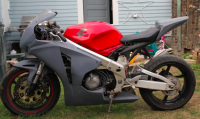 VFR750RR